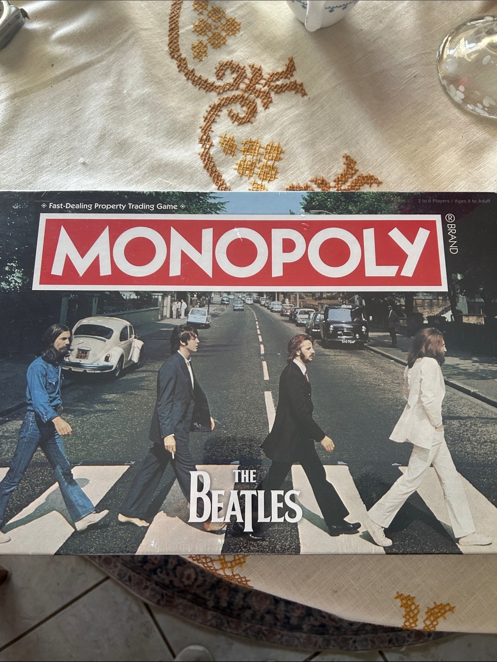 Hasbro Monopoly Beatles Edition - Black, White, Red, Blue, Green